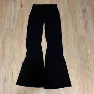 High Waisted Ruched Flare Leggings